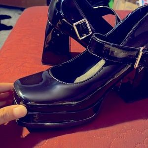 Black square toe heels| SHEIN